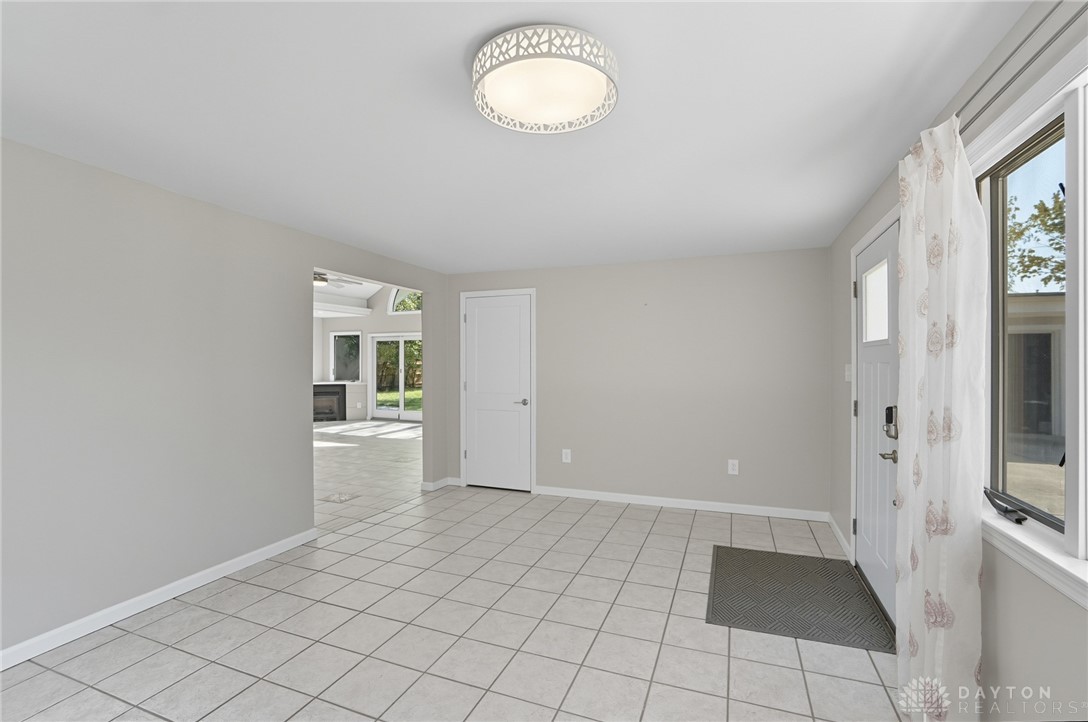 West Chester, Ohio 45069, United States, 3 Bedrooms Bedrooms, ,2 BathroomsBathrooms,Residential,Active,227185