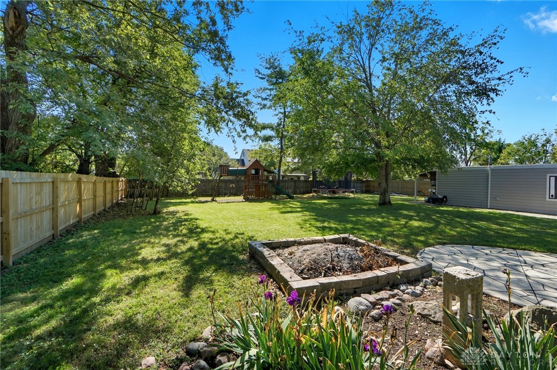 West Chester, Ohio 45069, United States, 3 Bedrooms Bedrooms, ,2 BathroomsBathrooms,Residential,Active,227185