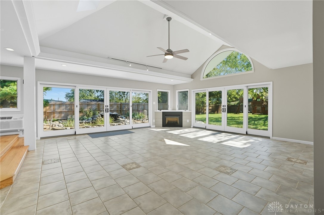 West Chester, Ohio 45069, United States, 3 Bedrooms Bedrooms, ,2 BathroomsBathrooms,Residential,Active,227185