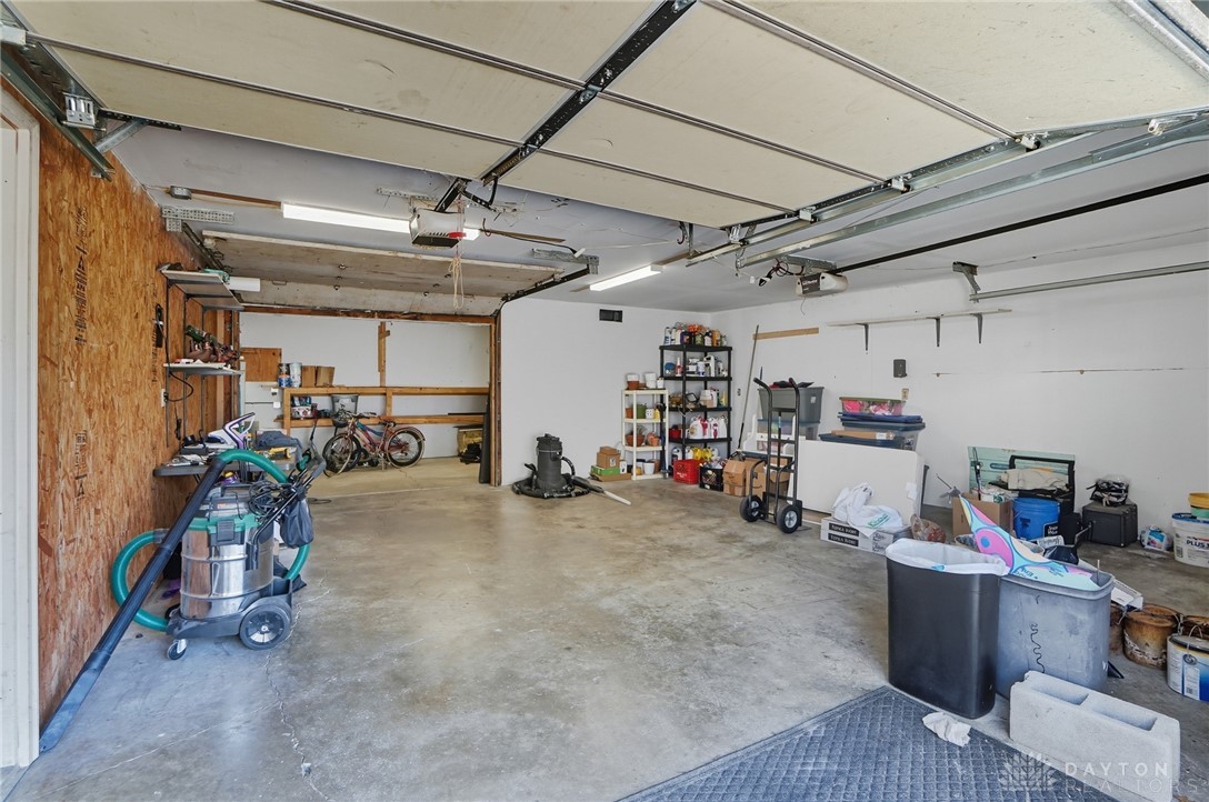 West Chester, Ohio 45069, United States, 3 Bedrooms Bedrooms, ,2 BathroomsBathrooms,Residential,Active,227185