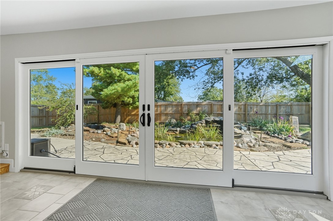 West Chester, Ohio 45069, United States, 3 Bedrooms Bedrooms, ,2 BathroomsBathrooms,Residential,Active,227185