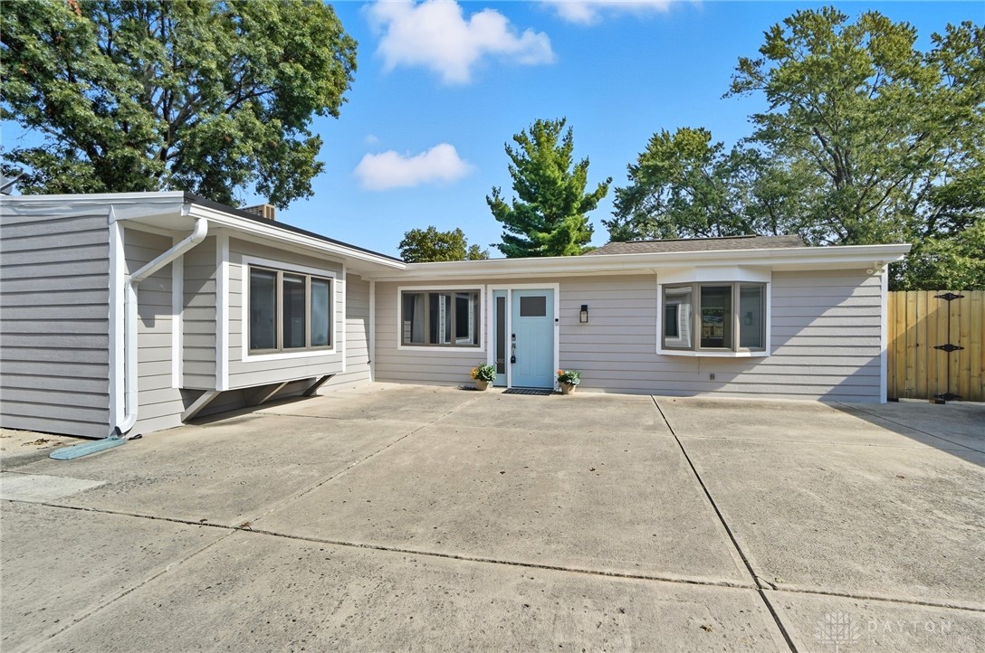 West Chester, Ohio 45069, United States, 3 Bedrooms Bedrooms, ,2 BathroomsBathrooms,Residential,Active,227185