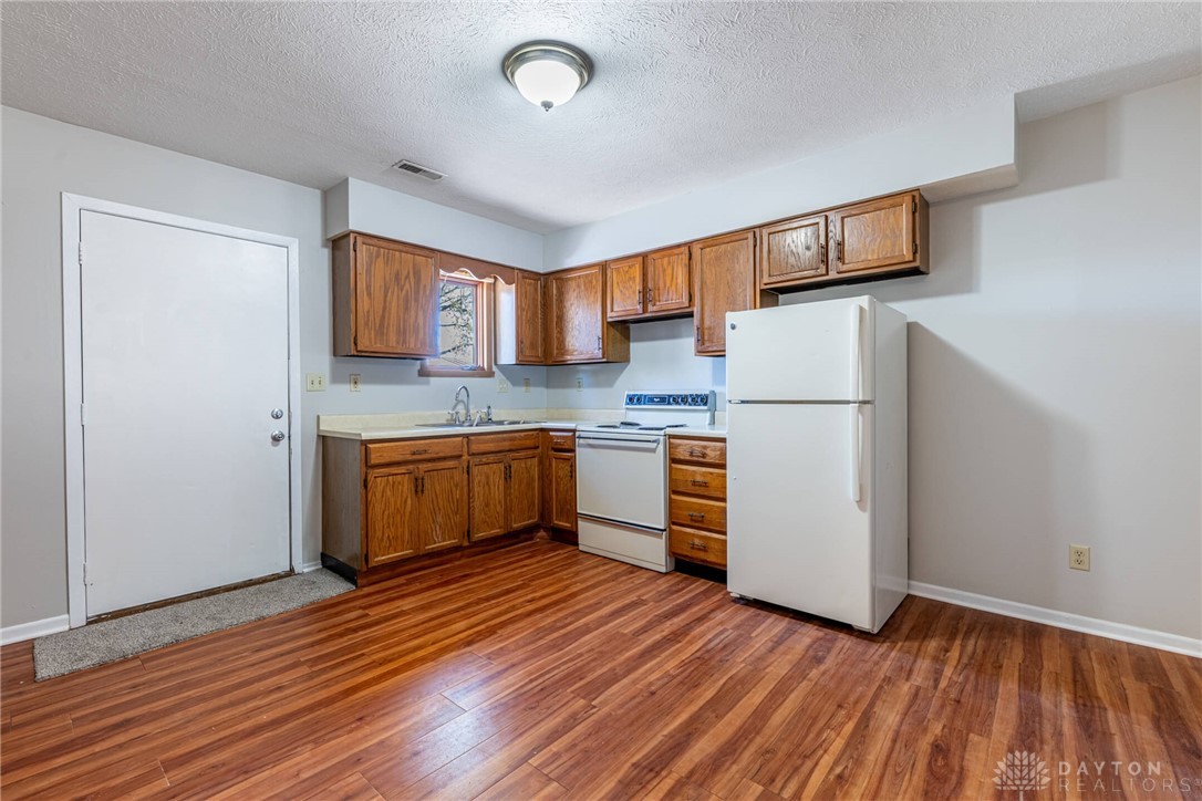 Waynesville, Ohio 45068, United States, 2 Bedrooms Bedrooms, ,1 BathroomBathrooms,Residential,Active,236445