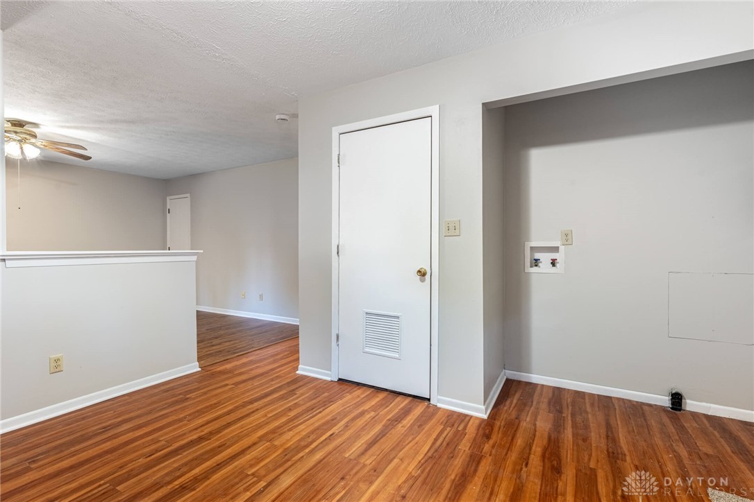 Waynesville, Ohio 45068, United States, 2 Bedrooms Bedrooms, ,1 BathroomBathrooms,Residential,Active,236445