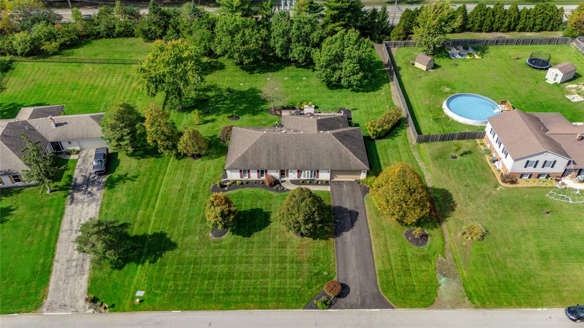 1582 Roamont Drive