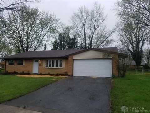 Photo of 1011 Hazel Avenue, Englewood, OH 45322 (MLS # 952251)