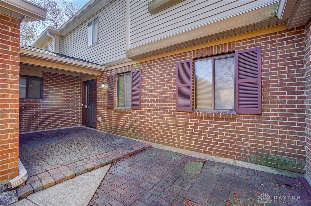 797 Hidden Circle, Dayton, Ohio image 3