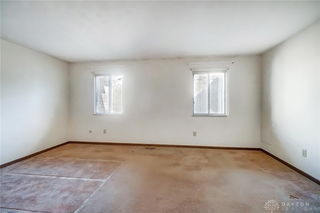 797 Hidden Circle, Dayton, Ohio image 21