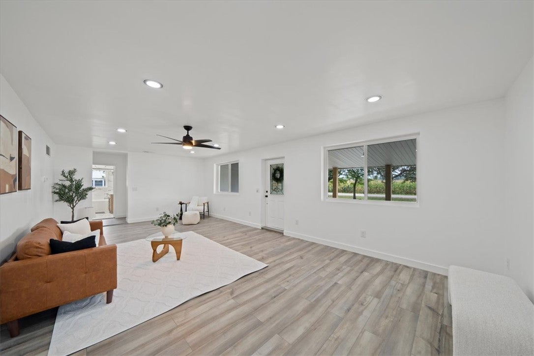 420 W Frederick Garland Road