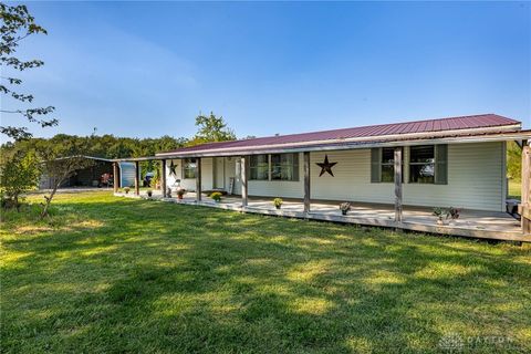 Photo of 4997 Kernan Road, Perry Twp, OH 45148 (MLS # 944792)