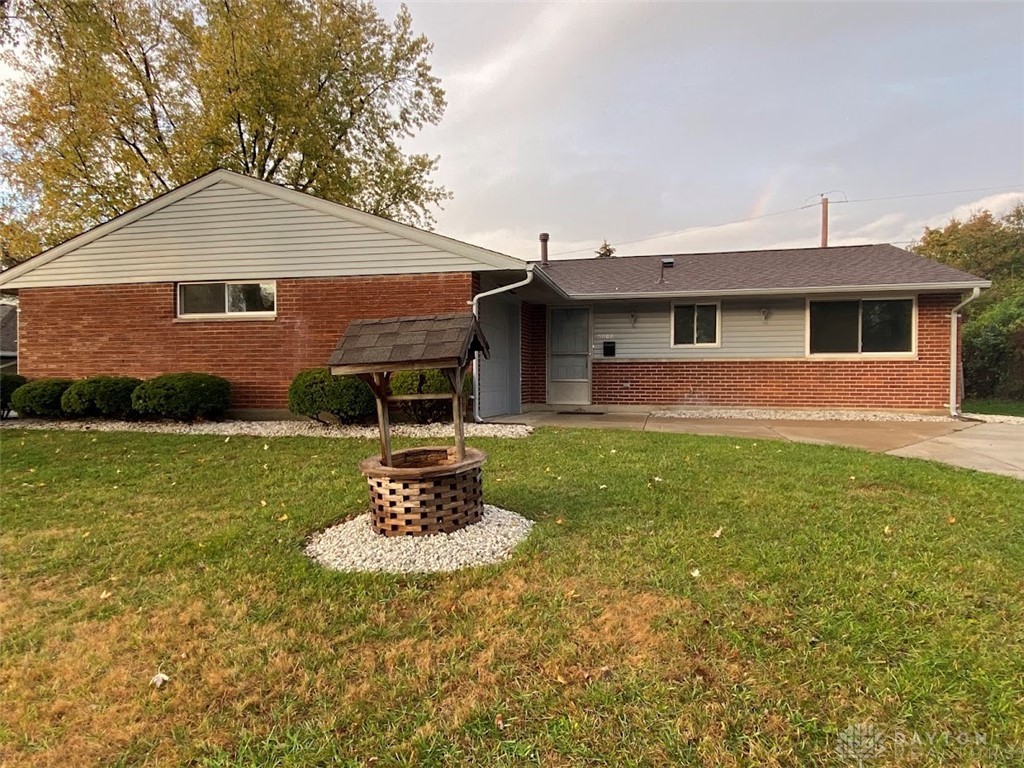 6513 Grovehill Drive, Dayton, Ohio image 1