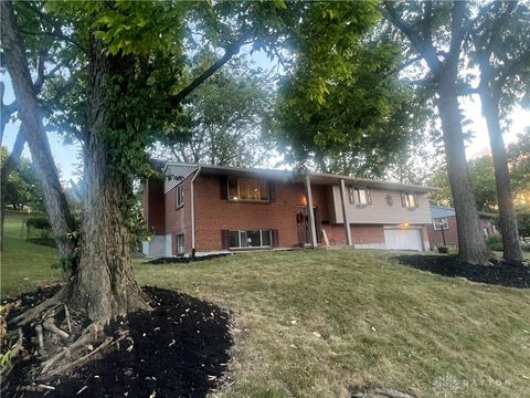 Photo of 6125 Teagarden Circle, Dayton, OH 45449 (MLS # 942884)