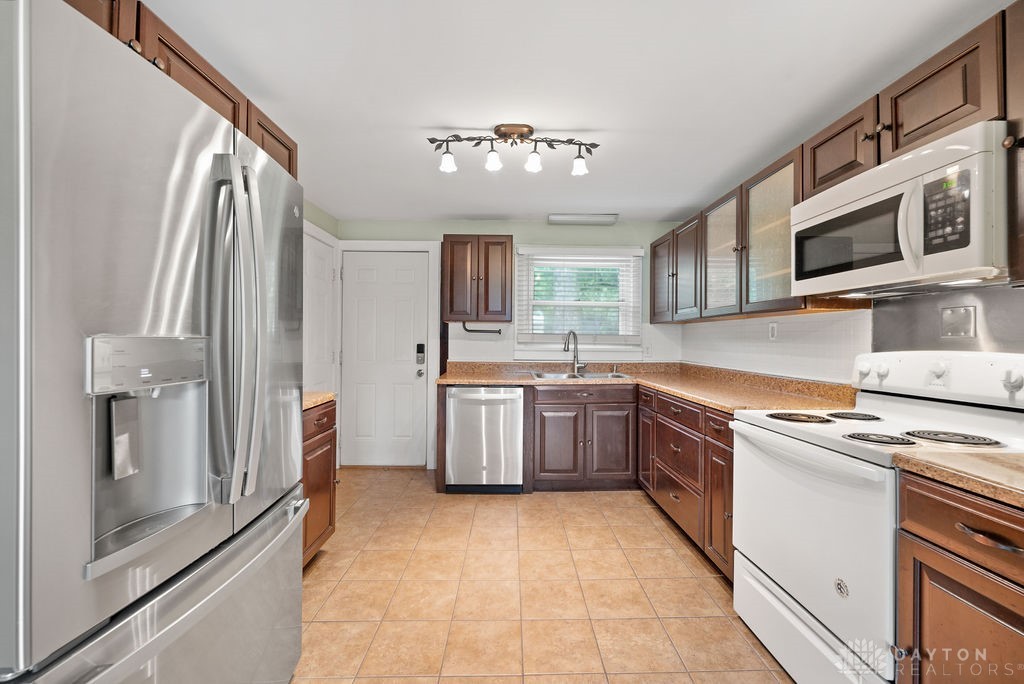 2012 Winton Street, Middletown, Ohio image 14