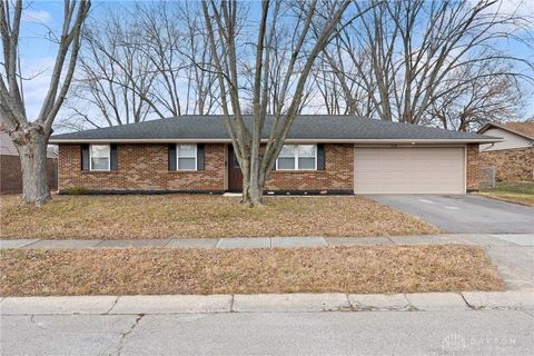 Photo of 7049 Pineview Drive, Dayton, OH 45424 (MLS # 951159)