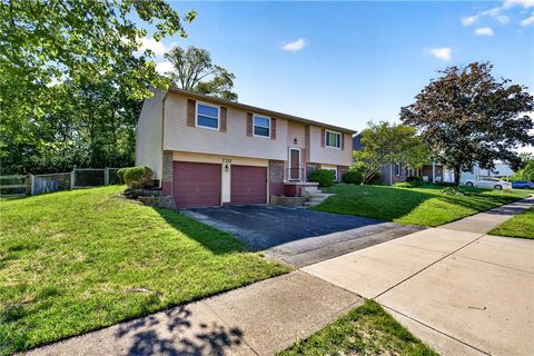 Photo of 720 Decker Drive, Miamisburg, OH 45342 (MLS # 959051)