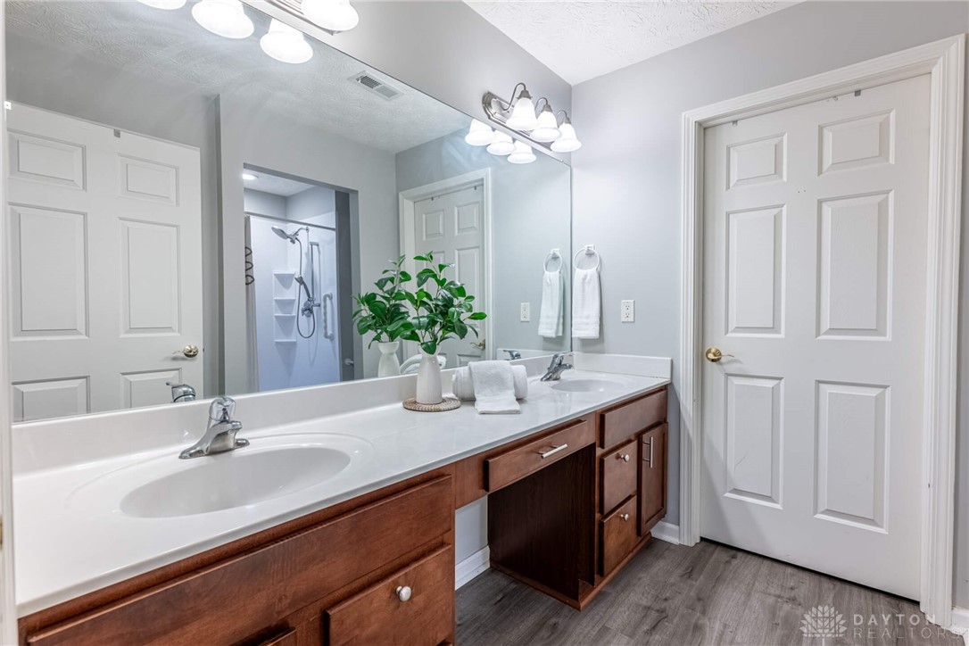 683 Sagamon Drive, Beavercreek, Ohio image 24