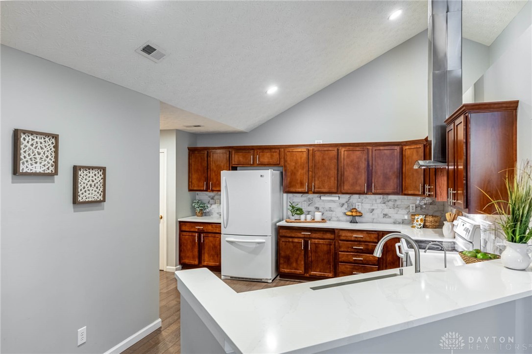 683 Sagamon Drive, Beavercreek, Ohio image 10