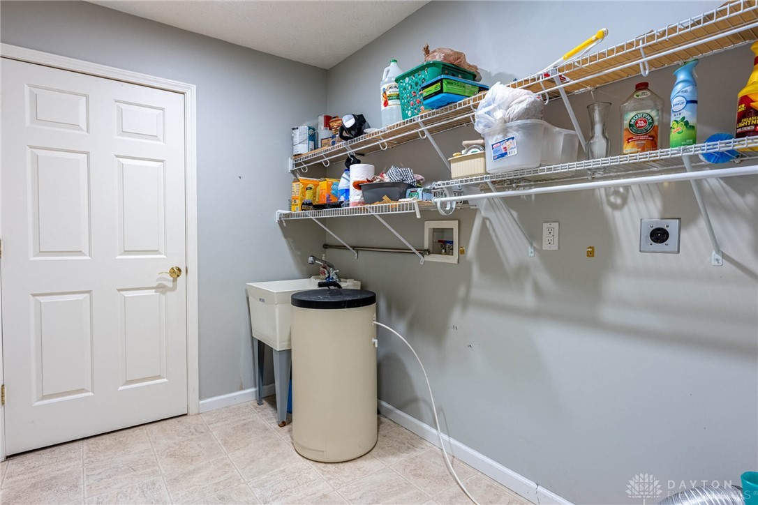 683 Sagamon Drive, Beavercreek, Ohio image 26