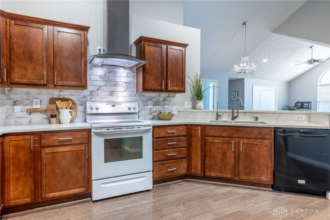 683 Sagamon Drive, Beavercreek, Ohio image 12