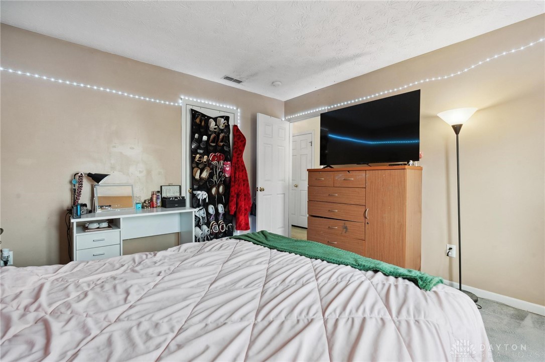 232 Laurel Glen Drive, Springboro, Ohio image 17