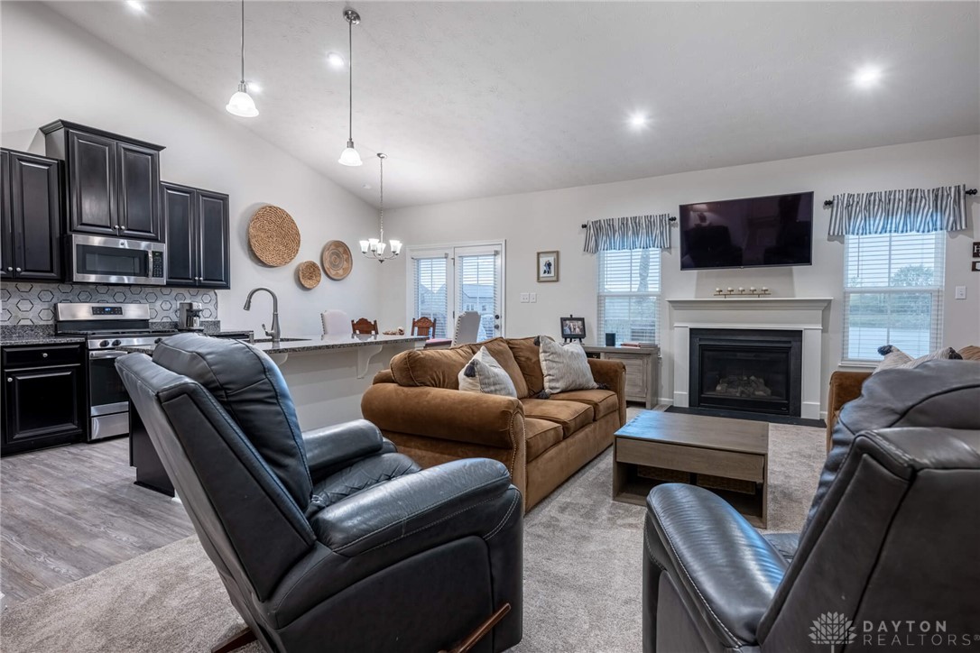 1059 Baywood Drive, Fairborn, Ohio image 11