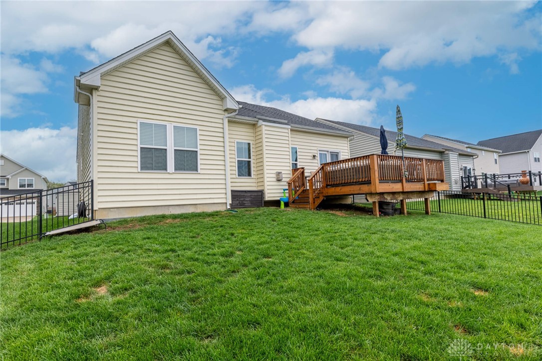 1059 Baywood Drive, Fairborn, Ohio image 29