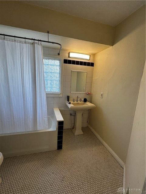 Tiny photo for 1529 N Euclid Avenue, Dayton, OH 45406 (MLS # 945537)
