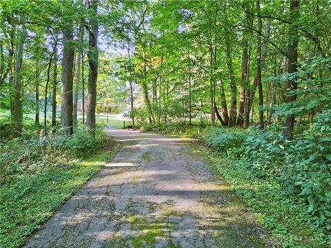 Photo of 18333 Herring Rd, Sidney, OH 45365 (MLS # 941263)