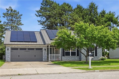 Homes For Sale - 120 Parkview Drive<br/> New Lebanon, OH 45345