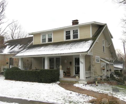 Photo of 120 Bon Air Dr, Sidney, OH 45365 (MLS # 951638)