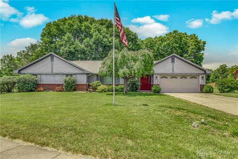 Homes For Sale - 1741 Loch Ness Court<br/> Beavercreek, OH 45432