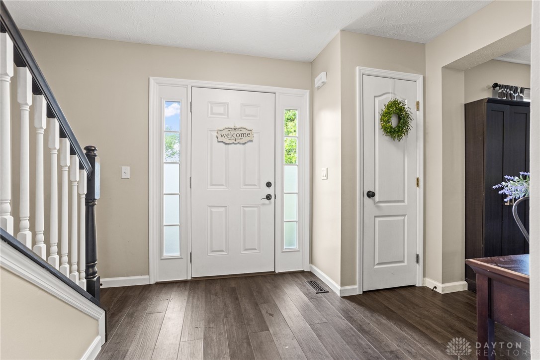 2755 Huntington Drive, Troy, Ohio image 5