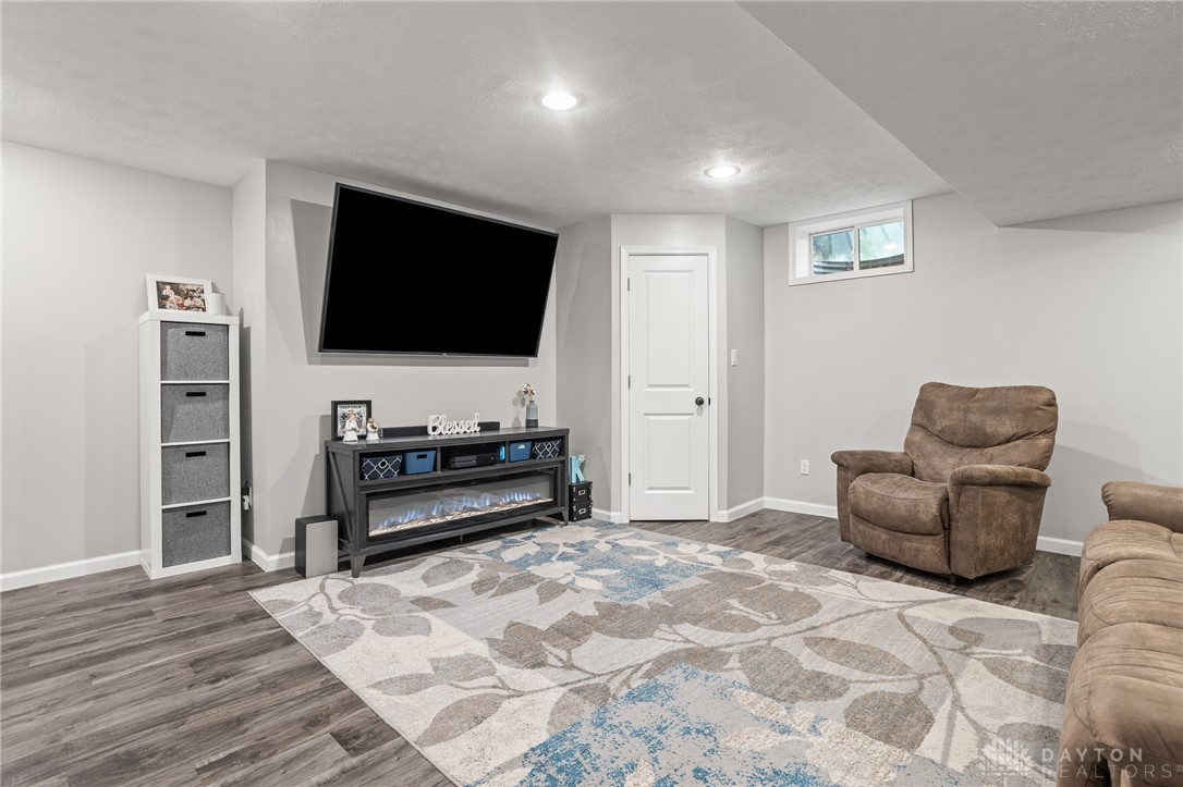2755 Huntington Drive, Troy, Ohio image 43