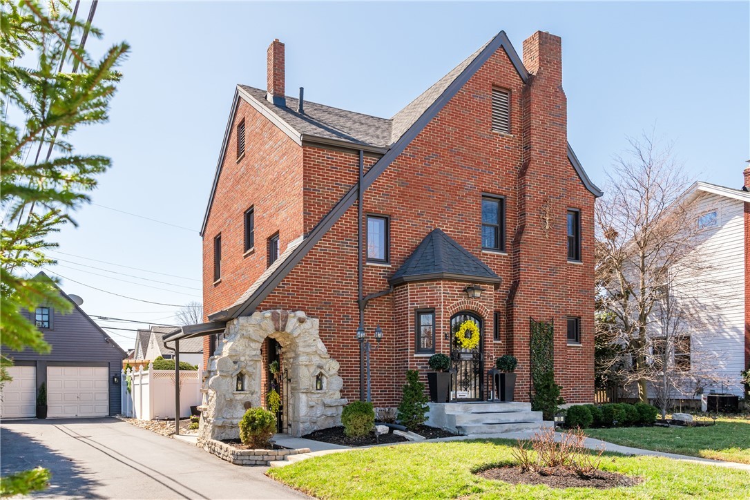 20 Oak Knoll Drive, Oakwood, Ohio image 1