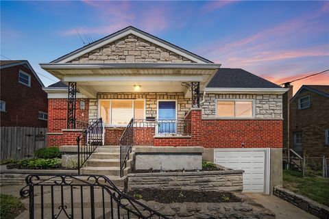 Photo of 5450 Lawrence Road, Cincinnati, OH 45248 (MLS # 956102)