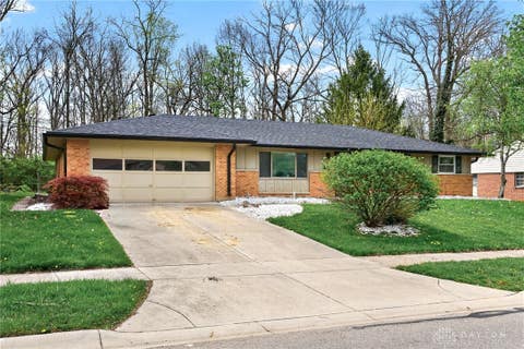 Homes For Sale - 4444 Seville Drive<br/> Englewood, OH 45322