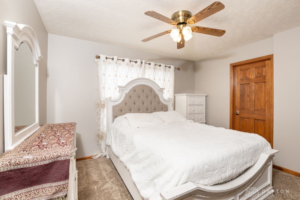 1241 Heather Renee Court, Miamisburg, Ohio image 35