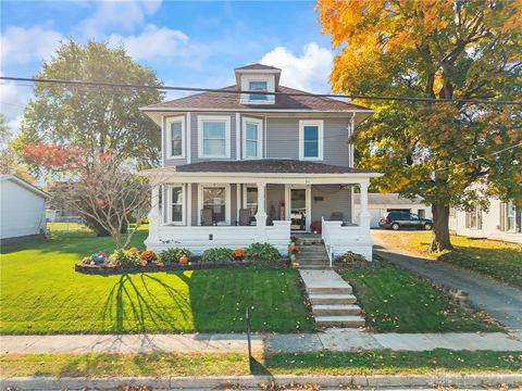 Photo of 311 School Street, Bradford, OH 45308 (MLS # 946122)