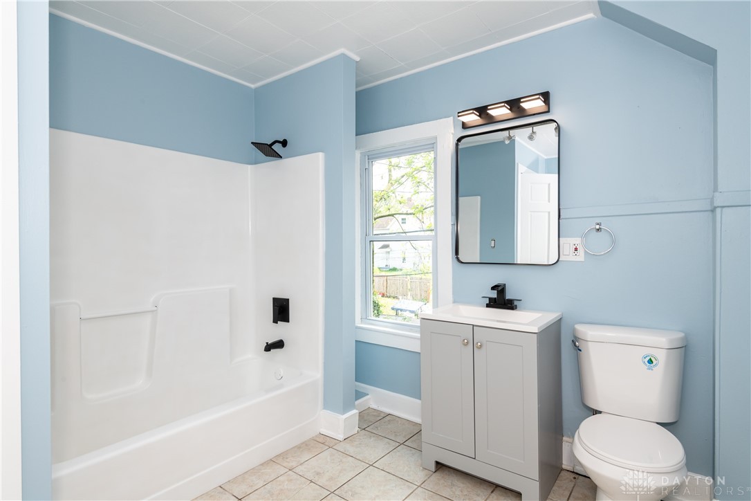 1015 Maiden Lane, Springfield, Ohio image 32