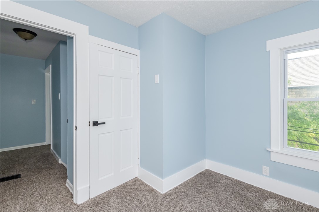 1015 Maiden Lane, Springfield, Ohio image 27