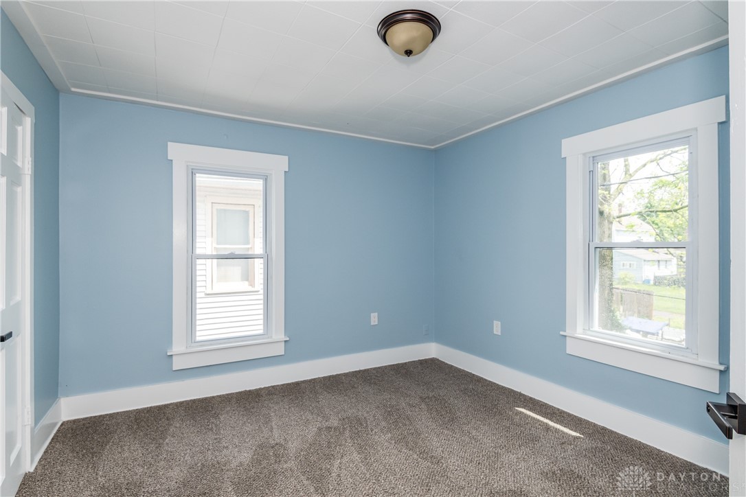 1015 Maiden Lane, Springfield, Ohio image 28