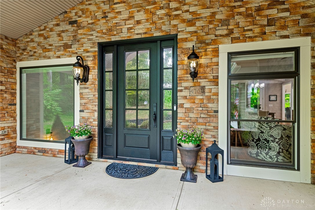 4708 Todds Fork Drive, Morrow, Ohio image 2
