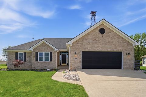 Photo of 398 Greystone Drive, Springboro, OH 45458 (MLS # 956490)