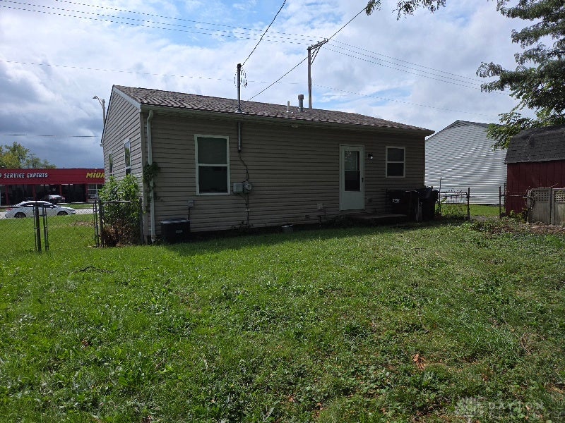 2365 E Dorothy Lane