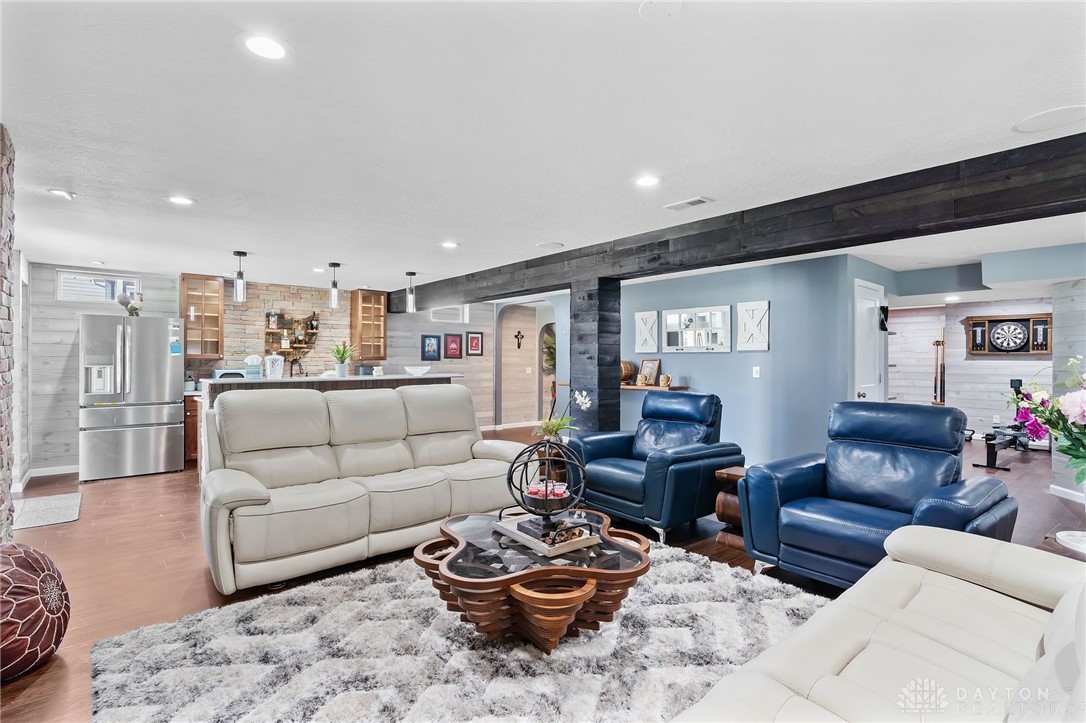1851 Kingsbarn Court, Miamisburg, Ohio image 33