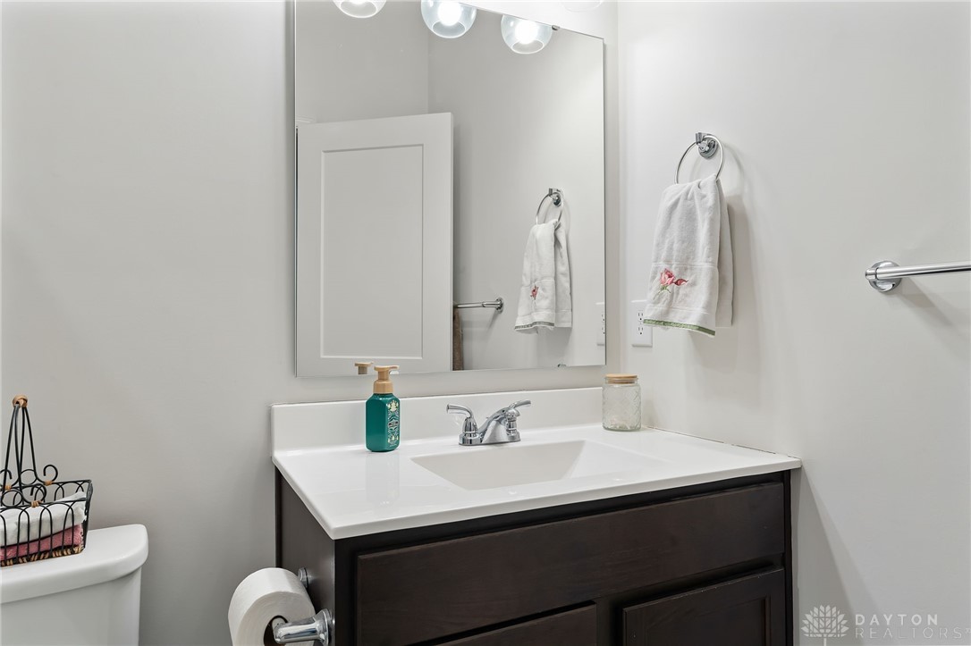 1851 Kingsbarn Court, Miamisburg, Ohio image 30