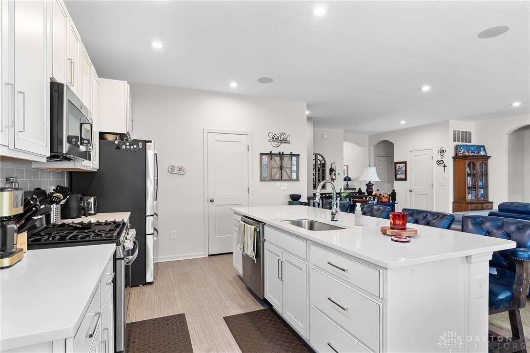 1851 Kingsbarn Court, Miamisburg, Ohio image 16