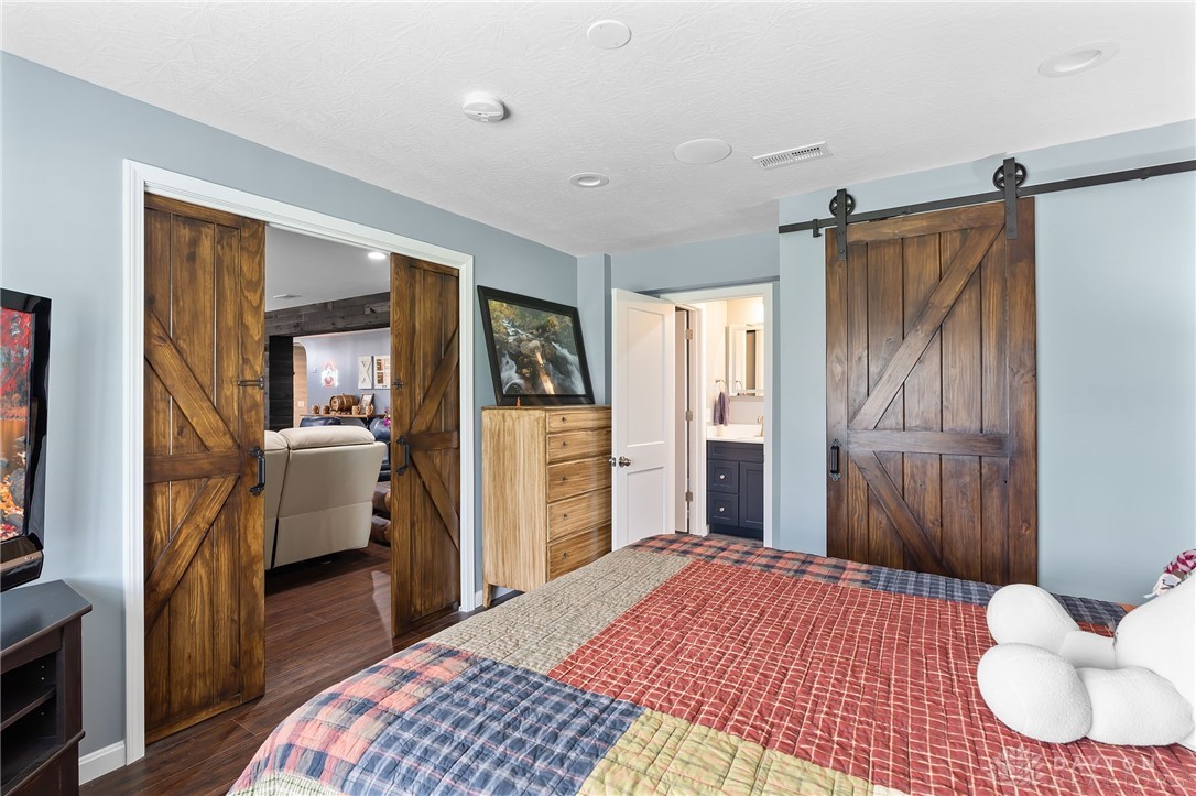 1851 Kingsbarn Court, Miamisburg, Ohio image 40