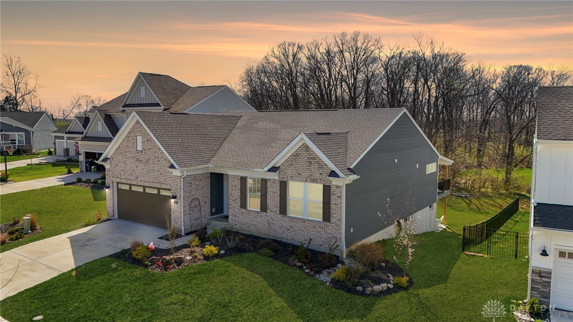 1851 Kingsbarn Court, Miamisburg, Ohio image 2