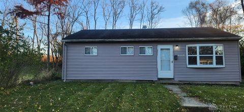 Photo of 4660 Gardendale Avenue, Dayton, OH 45417 (MLS # 947784)